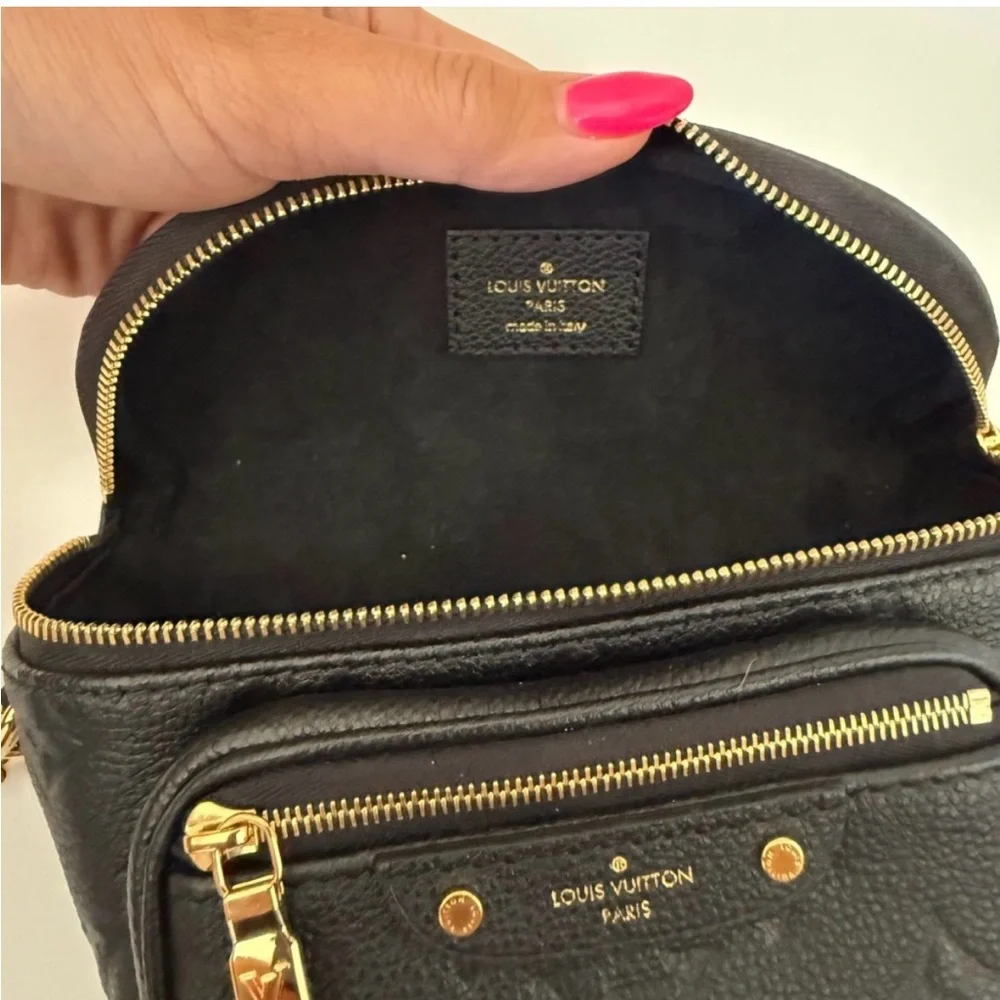 Louis Vuitton Mini Bum Bag in Black - Picture 4 of 9